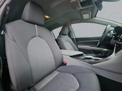 2022 Toyota Camry LE Hybrid