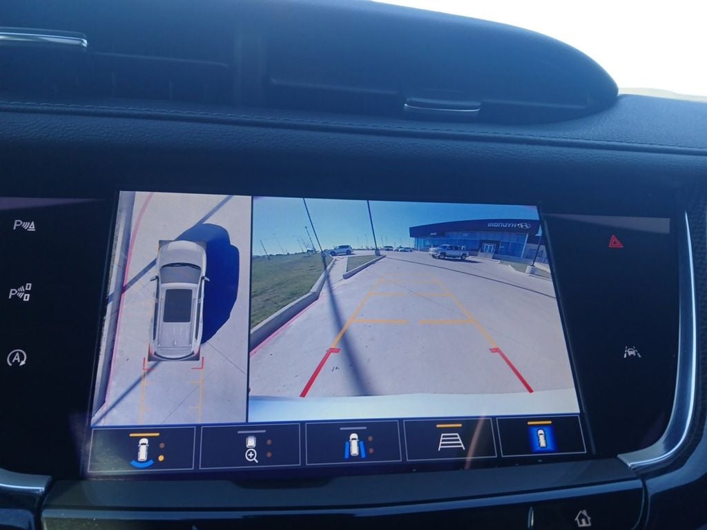 2024 Cadillac XT6 Sport