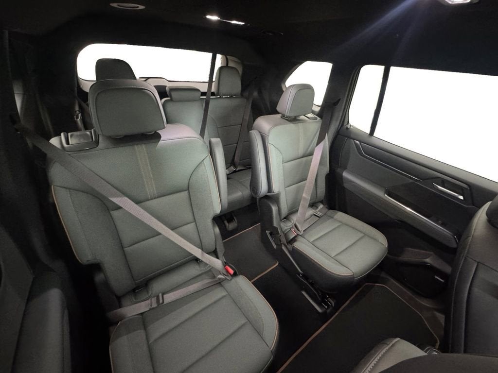 2024 GMC Acadia AT4