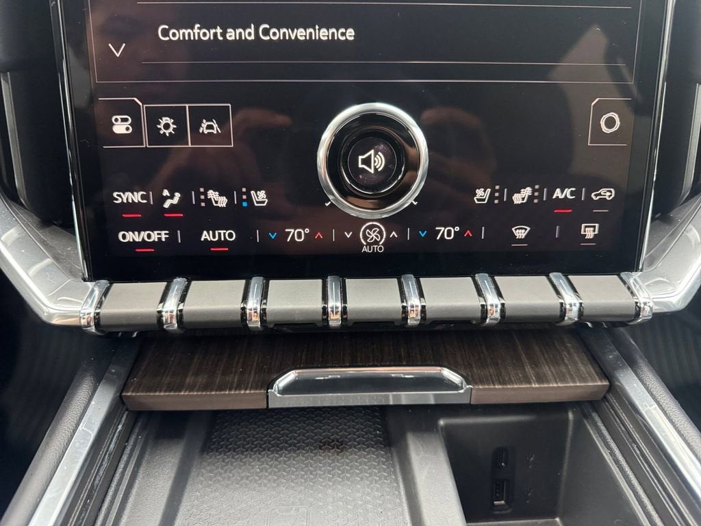 2025 GMC Acadia Denali