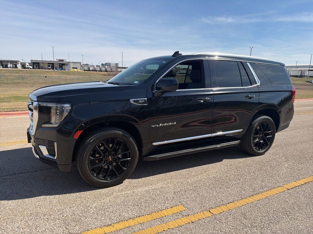 2023 GMC Yukon SLT