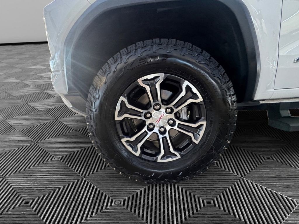 2024 GMC Canyon AT4
