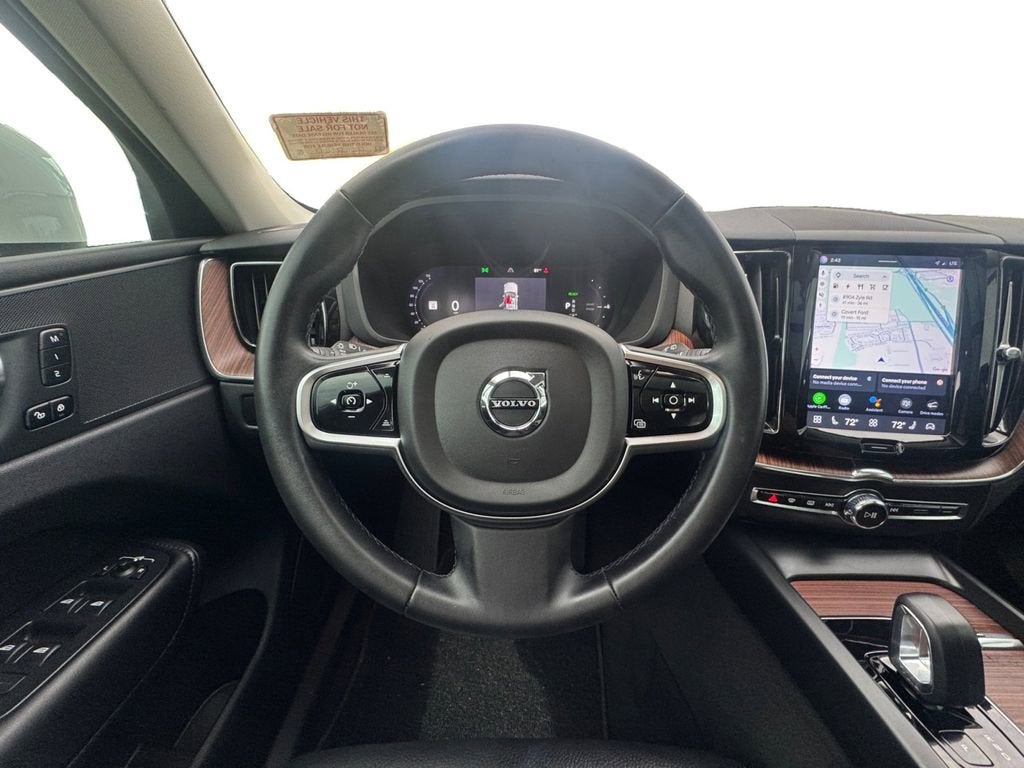 2023 Volvo XC60 Recharge Plug-In Hybrid T8 Plus Bright Theme