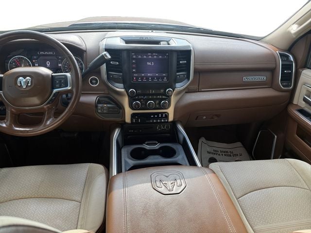 2019 RAM 2500 Laramie Crew Cab 4x4 6'4' Box