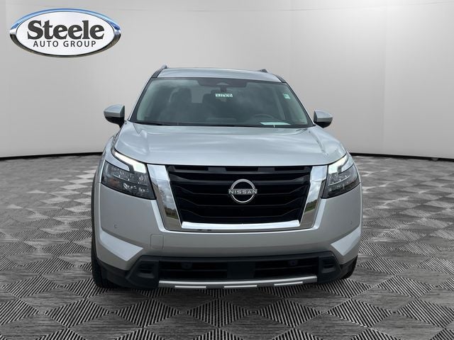 2025 Nissan Pathfinder SL FWD