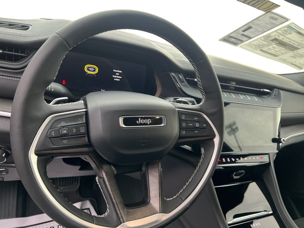 2026 Jeep Grand Cherokee GRAND CHEROKEE LAREDO ALTITUDE 4X2