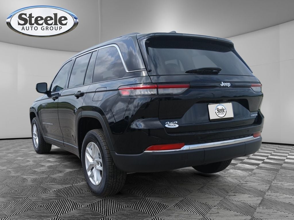 2024 Jeep Grand Cherokee GRAND CHEROKEE LAREDO X 4X4