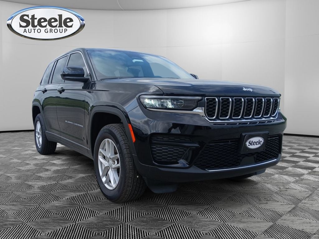 2024 Jeep Grand Cherokee GRAND CHEROKEE LAREDO X 4X4