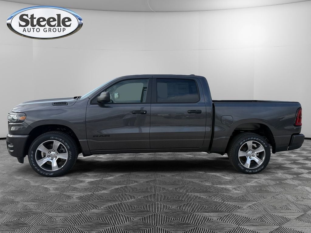 2026 RAM Ram 1500 RAM 1500 EXPRESS CREW CAB 4X2 5'7' BOX