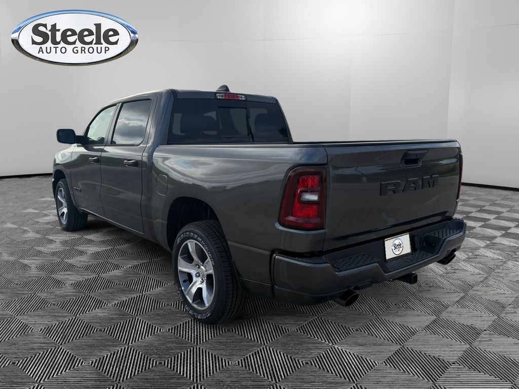 2026 RAM Ram 1500 RAM 1500 EXPRESS CREW CAB 4X2 5'7' BOX