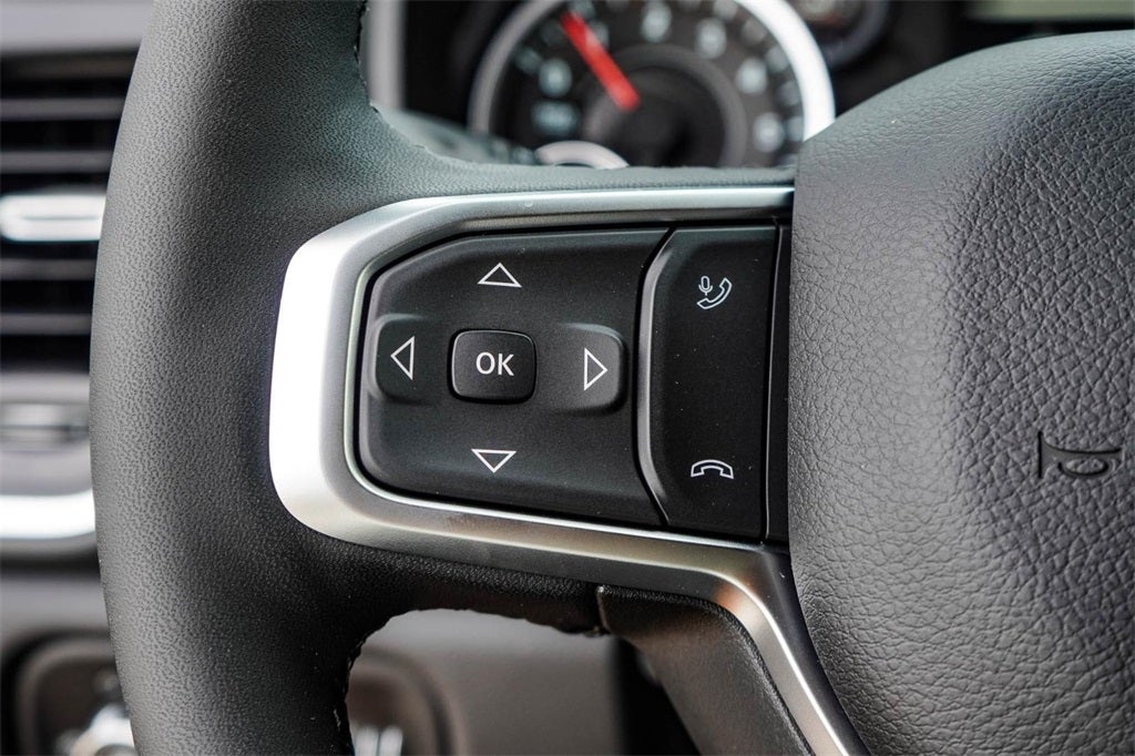 2025 RAM Ram 1500 RAM 1500 LONE STAR CREW CAB 4X4 6'4' BOX