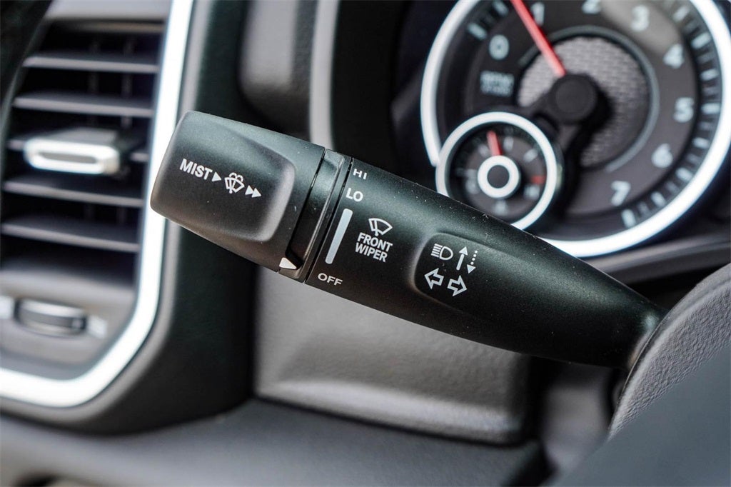 2025 RAM Ram 1500 RAM 1500 LONE STAR CREW CAB 4X4 6'4' BOX