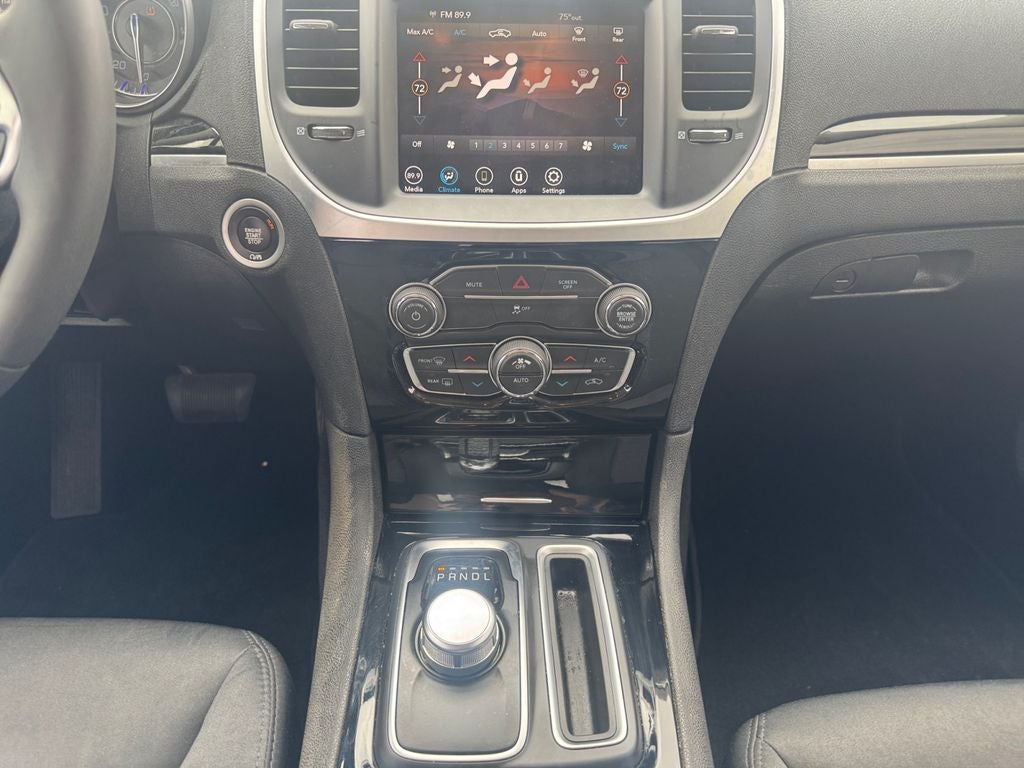 2023 Chrysler 300 Touring