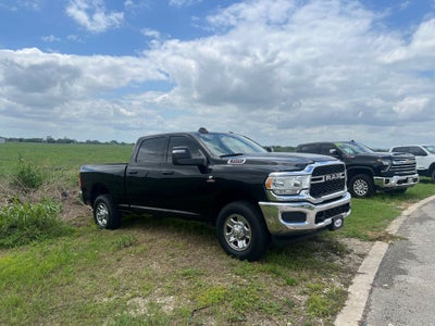 2024 RAM 3500 Tradesman Crew Cab 4x4 6'4' Box