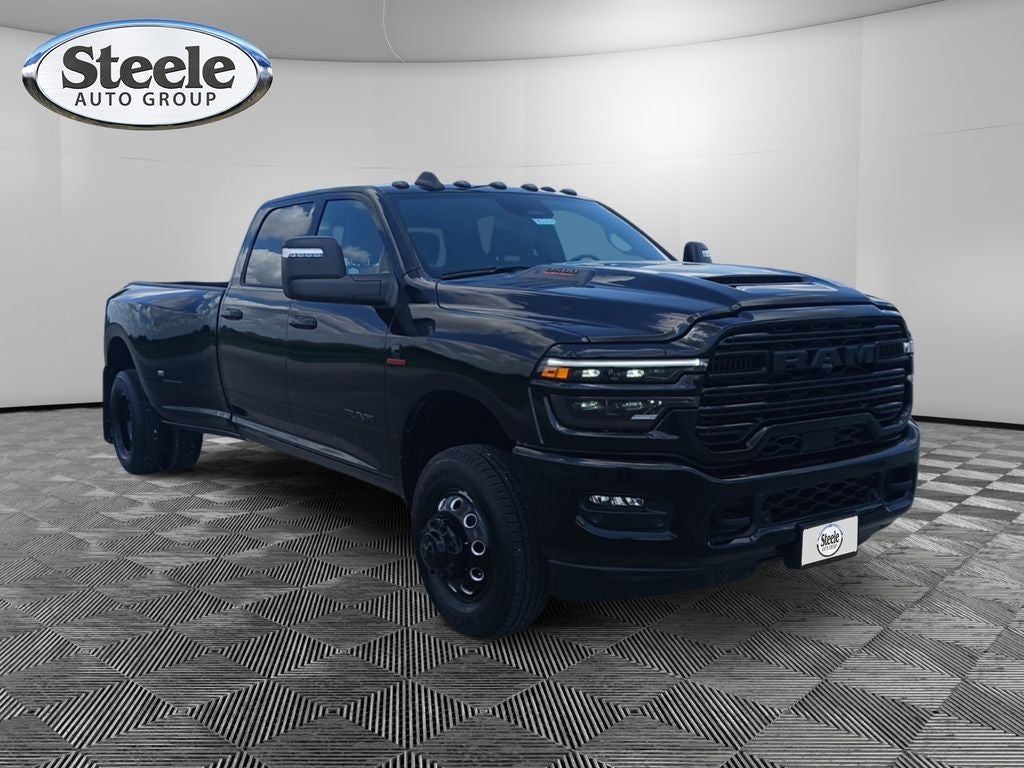 2025 RAM Ram 3500 RAM 3500 LARAMIE CREW CAB 4X4 8' BOX