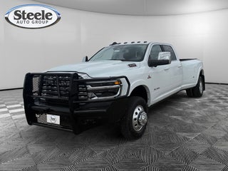 2025 RAM Ram 3500 RAM 3500 LIMITED LONGHORN CREW CAB 4X4 8' BOX