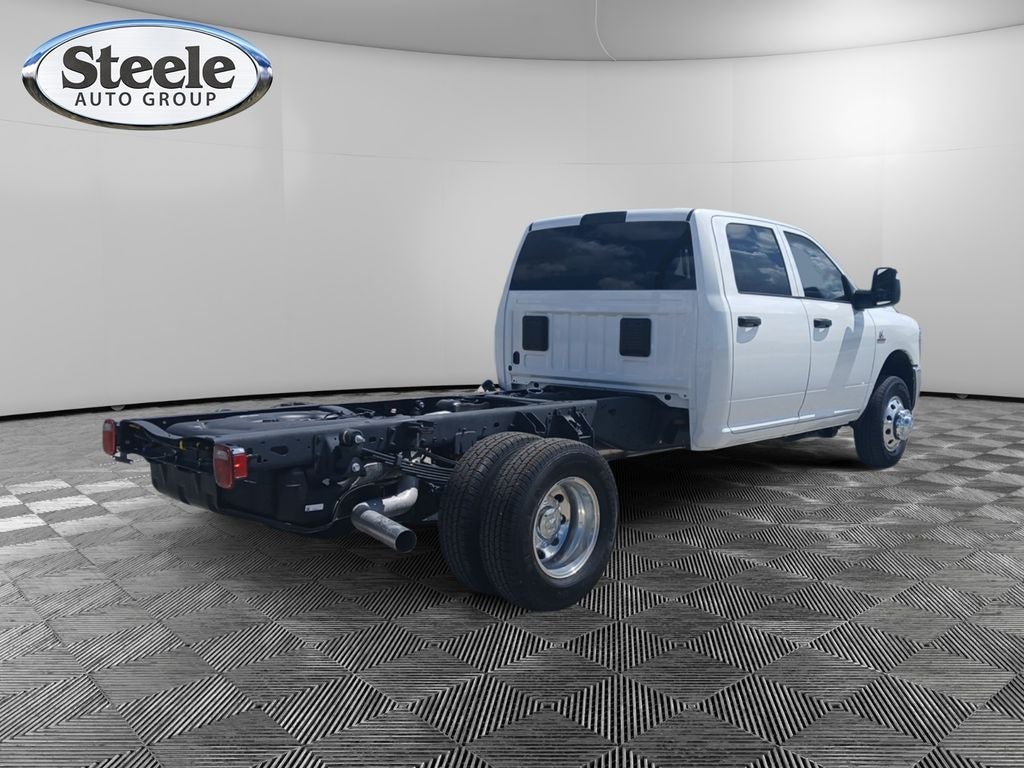 2025 RAM Ram 3500 Chassis Cab RAM 3500 TRADESMAN CREW CAB CHASSIS 4X4 60' CA