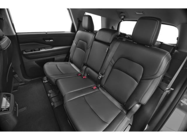 2025 Nissan Pathfinder SL FWD