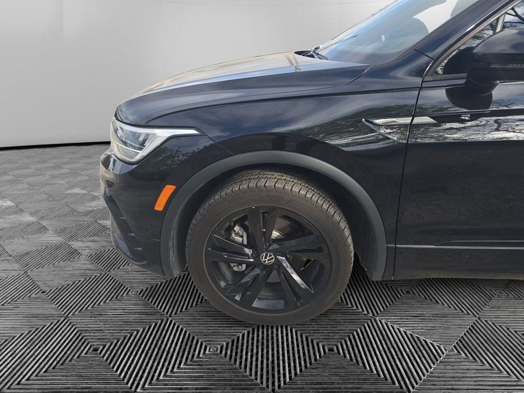 2024 Volkswagen Tiguan 2.0T SE R-Line Black