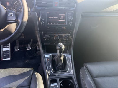 2016 Volkswagen Golf R Base 4Motion