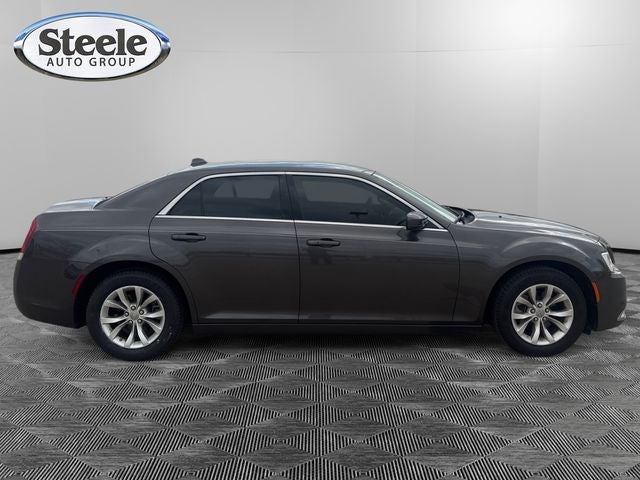 2023 Chrysler 300 Touring