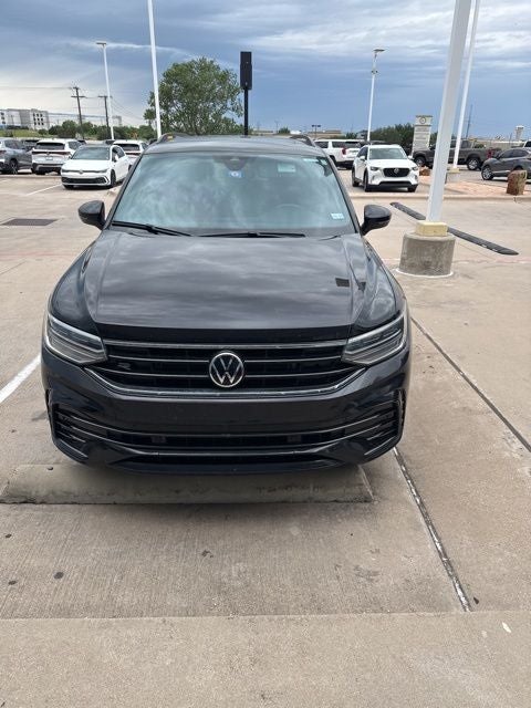 2022 Volkswagen Tiguan 2.0T SE R-Line Black