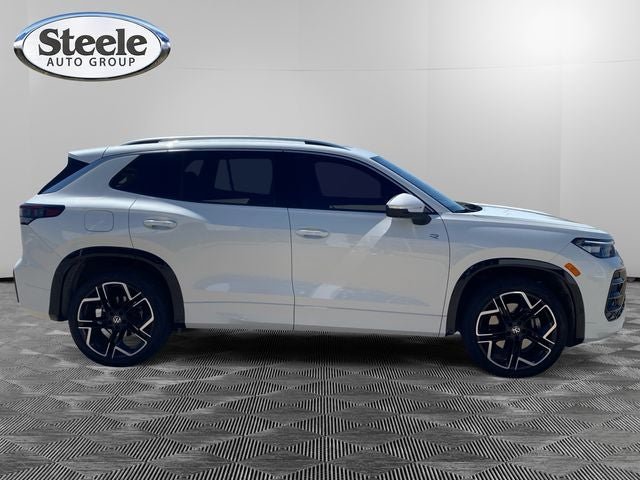2025 Volkswagen Tiguan 2.0T SEL R-Line