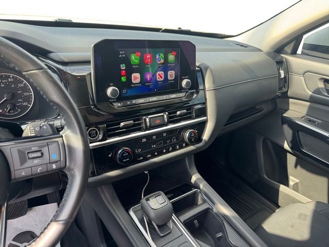 2023 Nissan Pathfinder SV