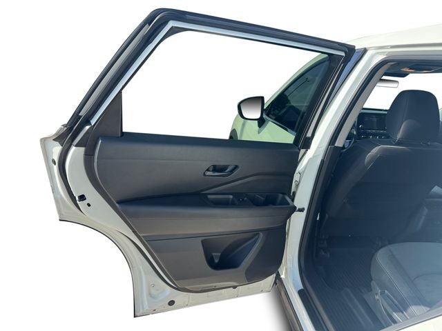 2023 Nissan Pathfinder SV