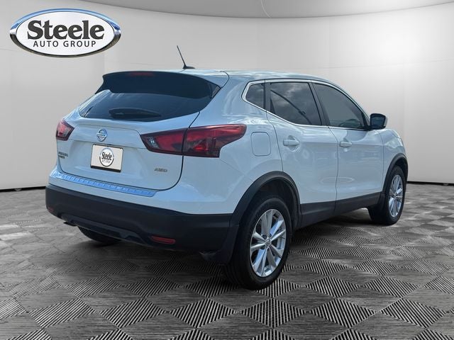 2017 Nissan Rogue Sport S